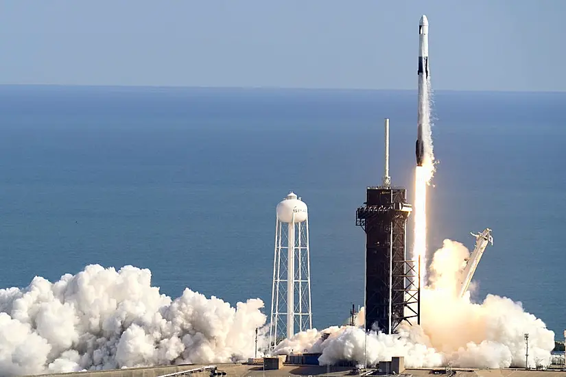 Spacex Launches Supply Ship Packed With Christmas Treats To Space Station