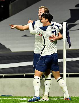 Kane-Son Combination Sinks Arsenal And Takes Tottenham Top Of The Table