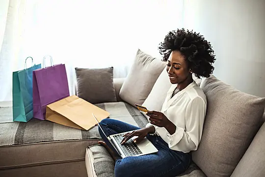 How To Stay Safe Online When You’re Christmas Shopping