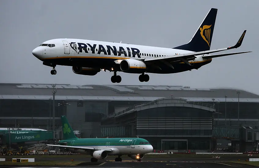 No Plan To Cancel Uk-Ireland Flights Over New Covid Strain, Airlines Say