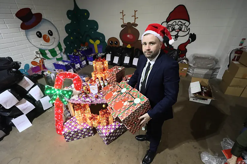 Charity Overcomes Pandemic To Bring Gifts To 10,000 Homeless At Christmas