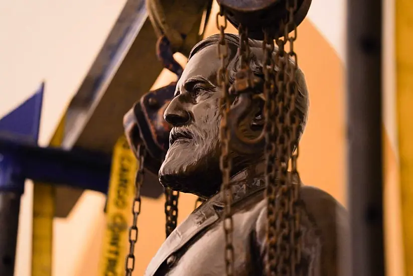 Virginia’s Robert E Lee Statue Removed From Us Capitol