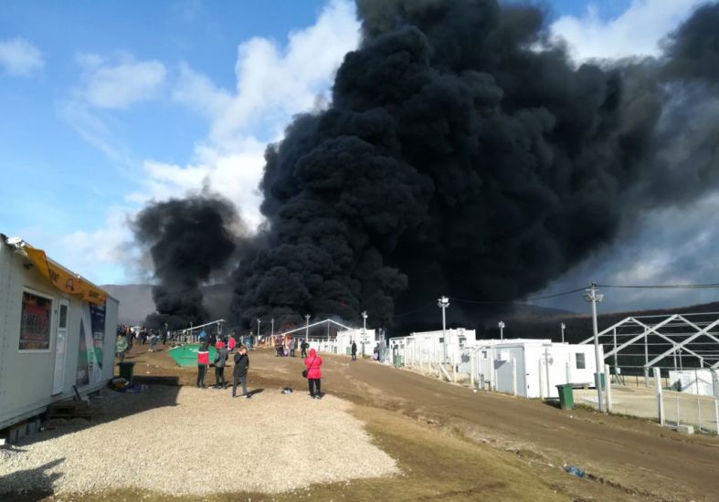 Huge Fire Breaks Out At Squalid Migrant Camp In Bosnia