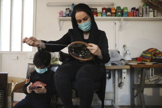 Iranian Women’s Group Empowers Amid Pandemic By Making Face Masks