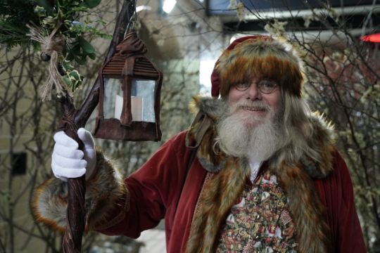 Much-Loved Actor Who ‘Lived For Being Santa’ Dies On Christmas Day
