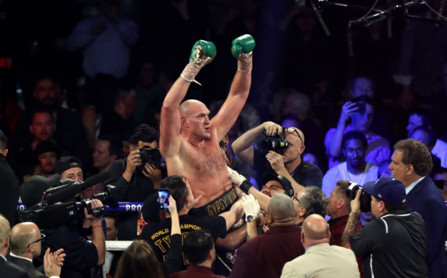 Tyson Fury Predicts Early Knockout Against ‘Not In Form’ Anthony Joshua