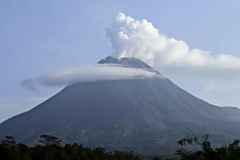 Hundreds More Evacuated As Indonesia’s Merapi Volcano Spews Hot Clouds