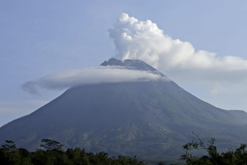 Hundreds More Evacuated As Indonesia’s Merapi Volcano Spews Hot Clouds