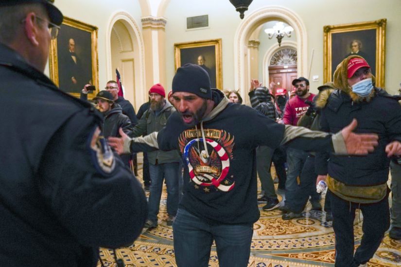 Four Dead After Pro-Trump Mob Storms Us Capitol In Bid To Overturn Election