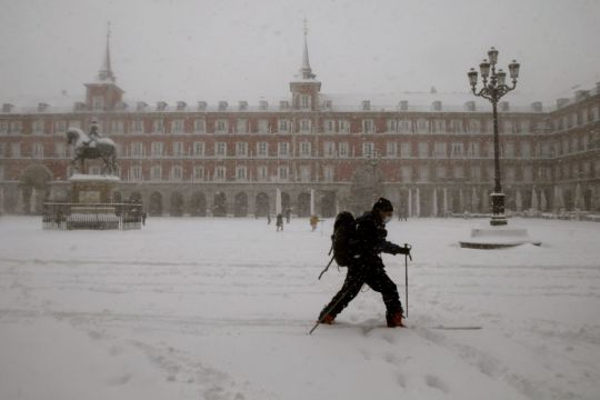 Blizzard Covers Spain In White And Brings Madrid To A Standstill