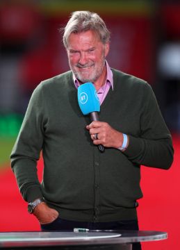 Glenn Hoddle: I Was So Nervous About Performing In The Masked Singer