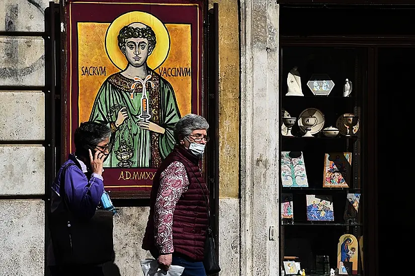 Vatican Starts Vaccinating Rome's Homeless Against Covid-19