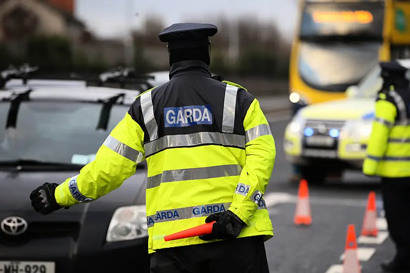 Almost 1,000 Fines Issued By Gardaí For Breaches Of Level 5 Travel Limits