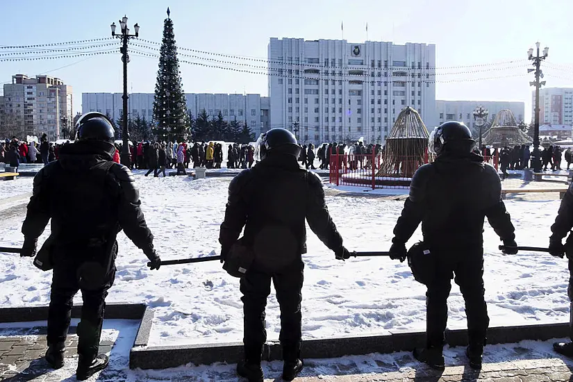 Russian Police Arrest Protesters Demanding Alexei Navalny’s Release