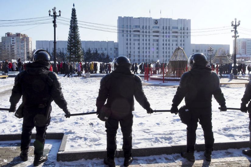 Russian Police Arrest Protesters Demanding Alexei Navalny’s Release