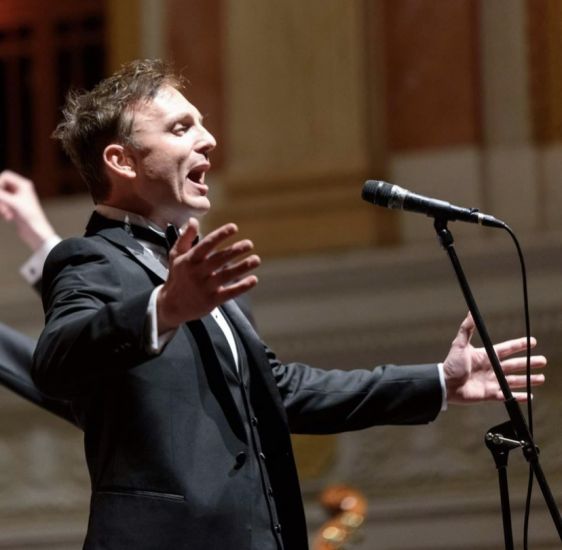 Welsh Tenor Pays Tribute To Irish Public For Bringing Humanity To Covid Funerals