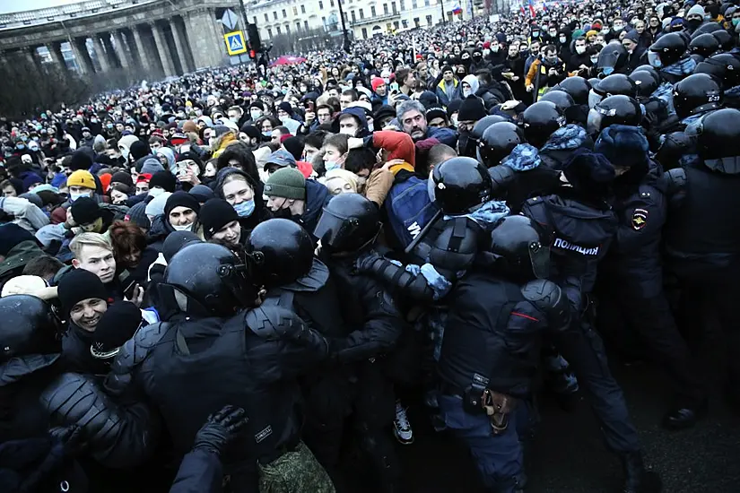 More Than 2,600 Arrested As Protesters Across Russia Demand Navalny’s Release