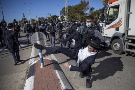 Israeli Police Clash With Ultra-Orthodox Protesters Over School Lockdown