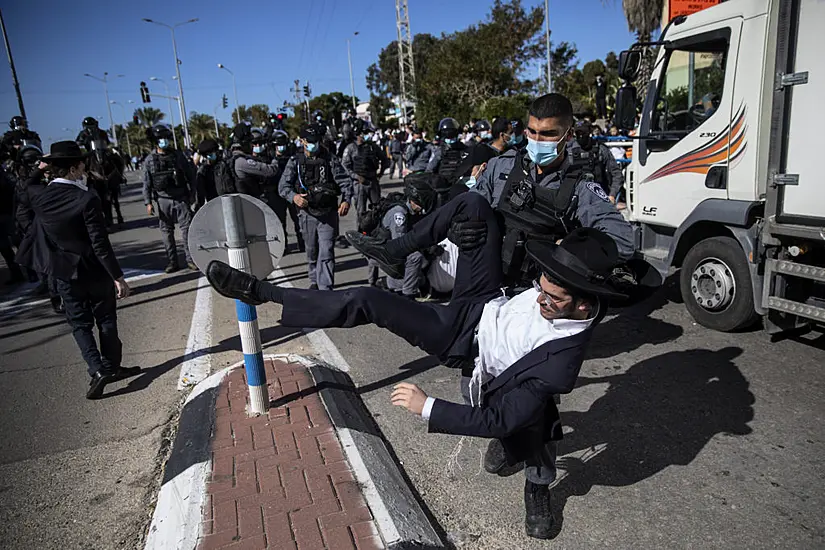 Israeli Police Clash With Ultra-Orthodox Protesters Over School Lockdown