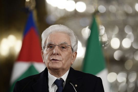Italian President Seeks Non-Political Government To Lead