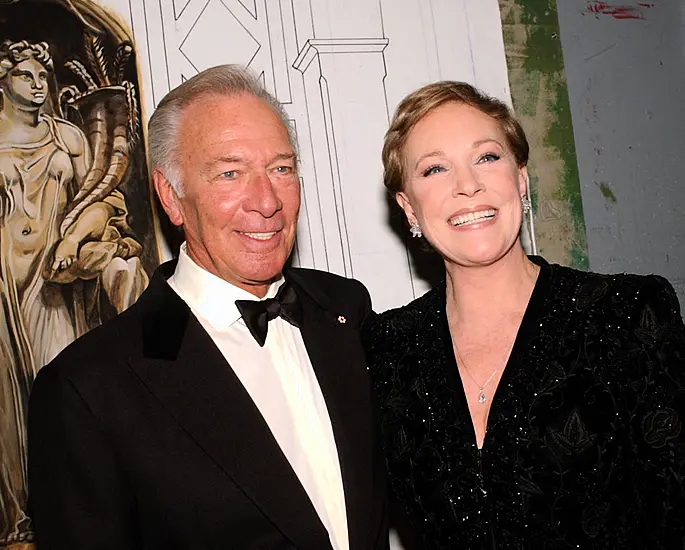 Dame Julie Andrews Leads Tributes To ‘Consummate Actor’ Christopher Plummer