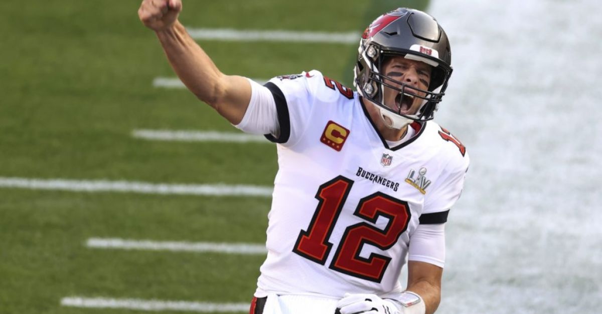 Tom Brady signs two-year contract with Tampa Bay Buccaneers