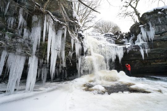 In Pictures: Icy Scenes As Temperatures Plummet In Uk