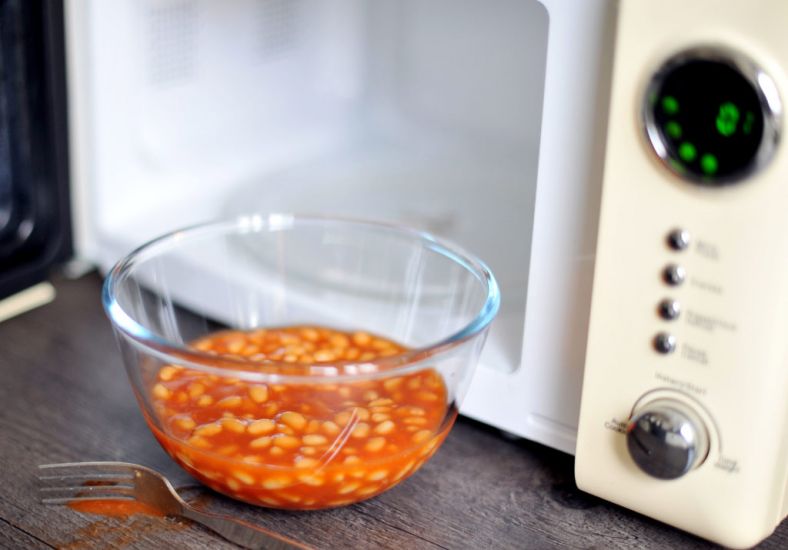 Calls For Uk Politicians To Debate Baked Beans On Weetabix For Breakfast