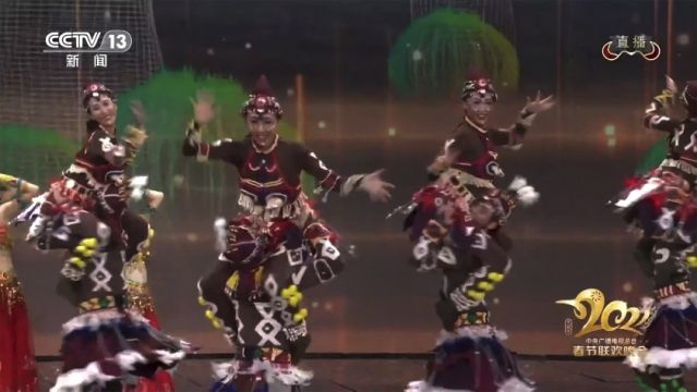 Chinese New Year Gala Sparks Racism Controversy With Blackface Performance