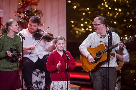 Irish-American Singer Handed Child Labour Fine After Four-Year-Old Son Joins Concert