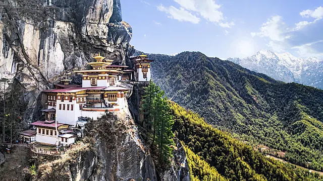 7 Of The Most Amazing Temples Around The World