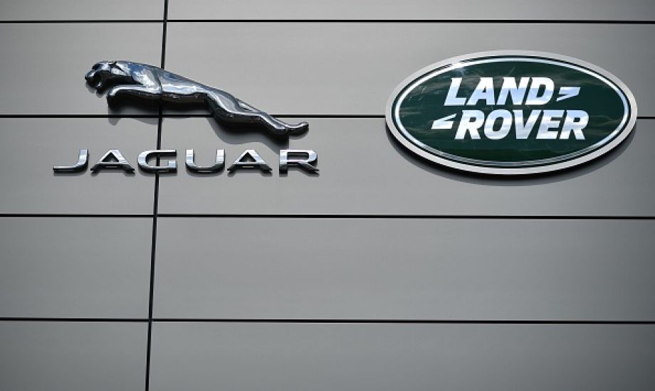 Jaguar And Land Rover To Go Fully Electric By 2025