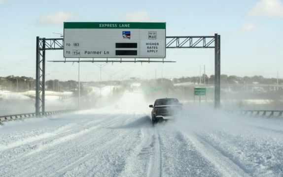 At Least 20 Dead As Millions In Us Endure Record Cold Without Power