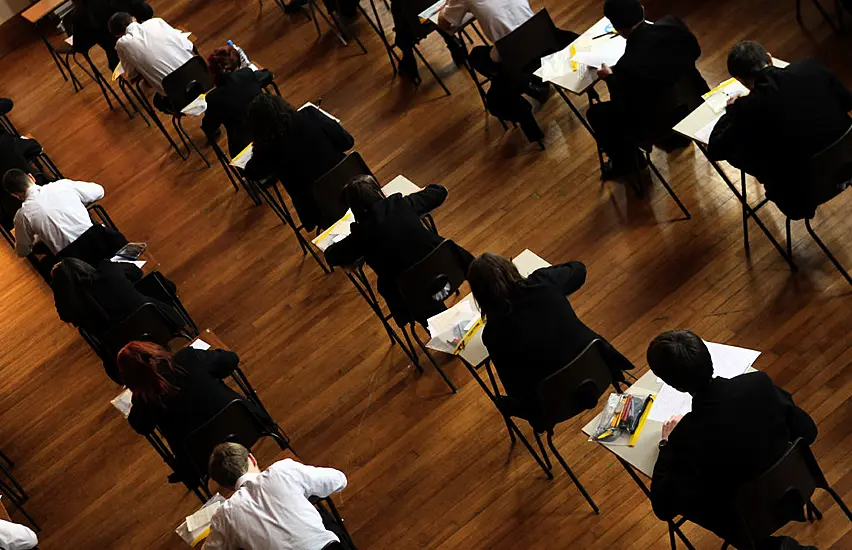 Most Leaving Cert Students To Choose Mix Of Calculated Grades And Exams, Survey Finds