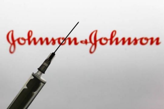 Us Calls For Pause To Johnson And Johnson Covid-19 Vaccine