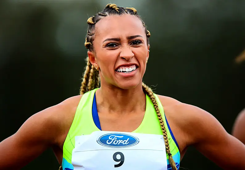 Nadia Power Breaks Irish Indoor 800M Record