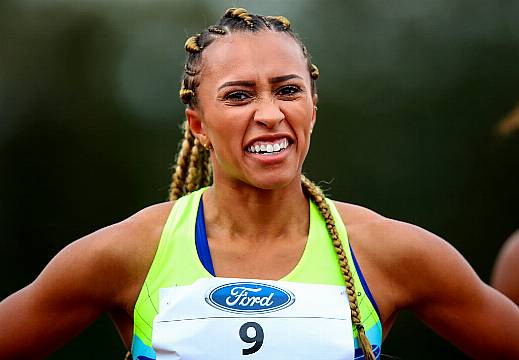 Nadia Power Breaks Irish Indoor 800M Record