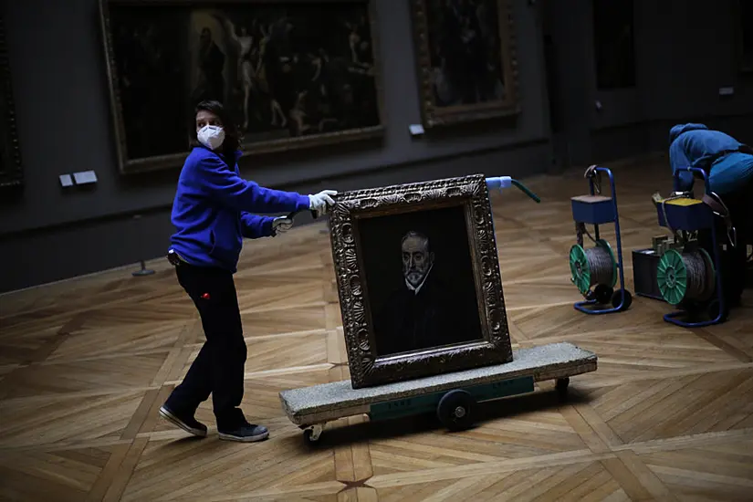 Lockdown Aids Louvre As ‘This Sleeping Beauty’ Gets ‘Time To Powder Her Nose’