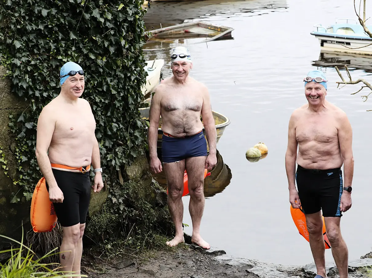 Limerick Ice Swimmers Alan Gleeson(53), Harry Harbison(63) And Ger Purcell(66)  Who Is In The Guinness Book Of Records As The Oldest  'Ice Miler'  About To Take On The Icy Cold Shannon Waters At The Mill Road In Limerick. 
Photograph Liam Burke/Press 22