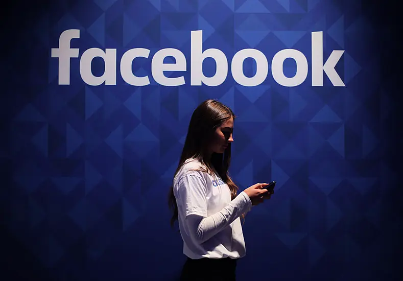 Facebook Signs Pay Deals With Three Australian News Publishers