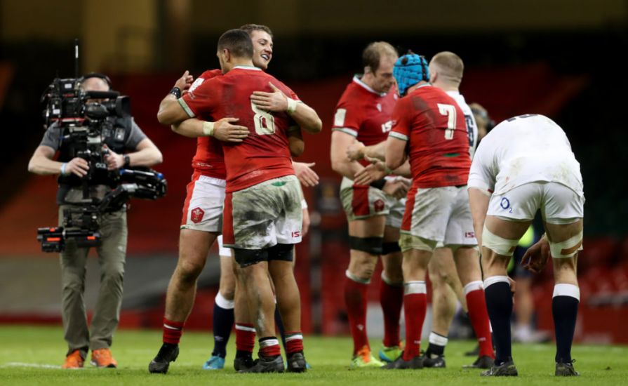 Wales Keep Grand Slam Bid On Track As Indiscipline Costs England