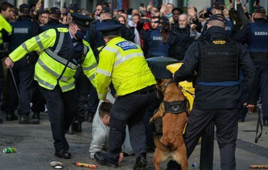 'Dublin Riot Reinforces Need For Early Vaccination Of Gardaí' - Gra