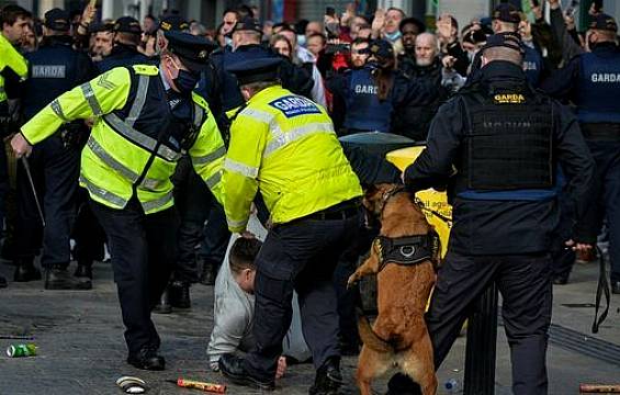 'Dublin Riot Reinforces Need For Early Vaccination Of Gardaí' - Gra