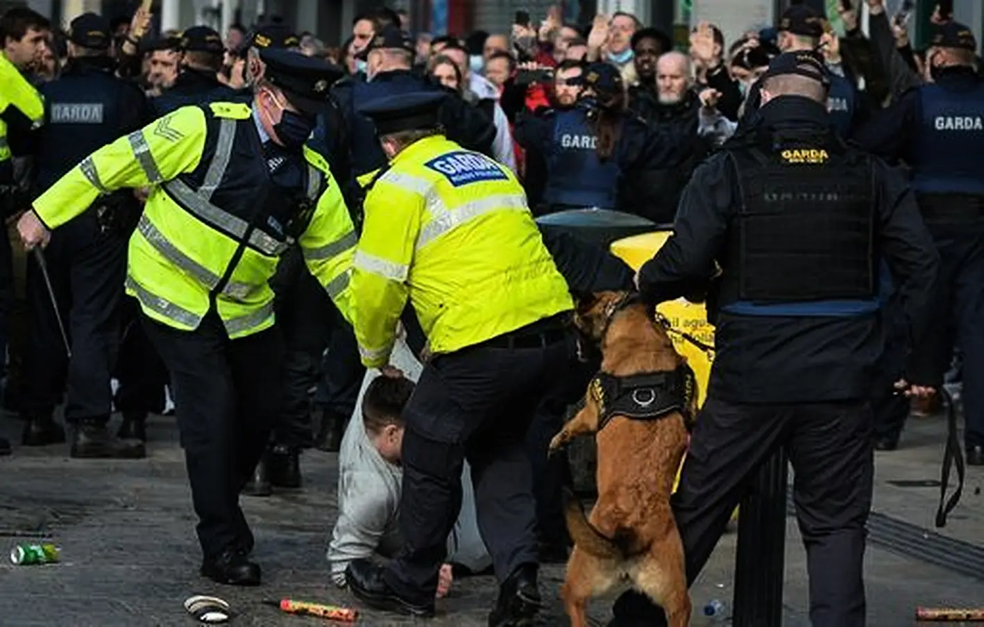 A Group Of Anti-Lockdown Protesters Clash With Gardai (Irish Police) In Grafton Street, Dublin, During Level 5 Covid-19 Lockdown. On Saturday, Fabruary 27, 2021, In Dublin, Ireland. (Photo By Artur Widak/Nurphoto)