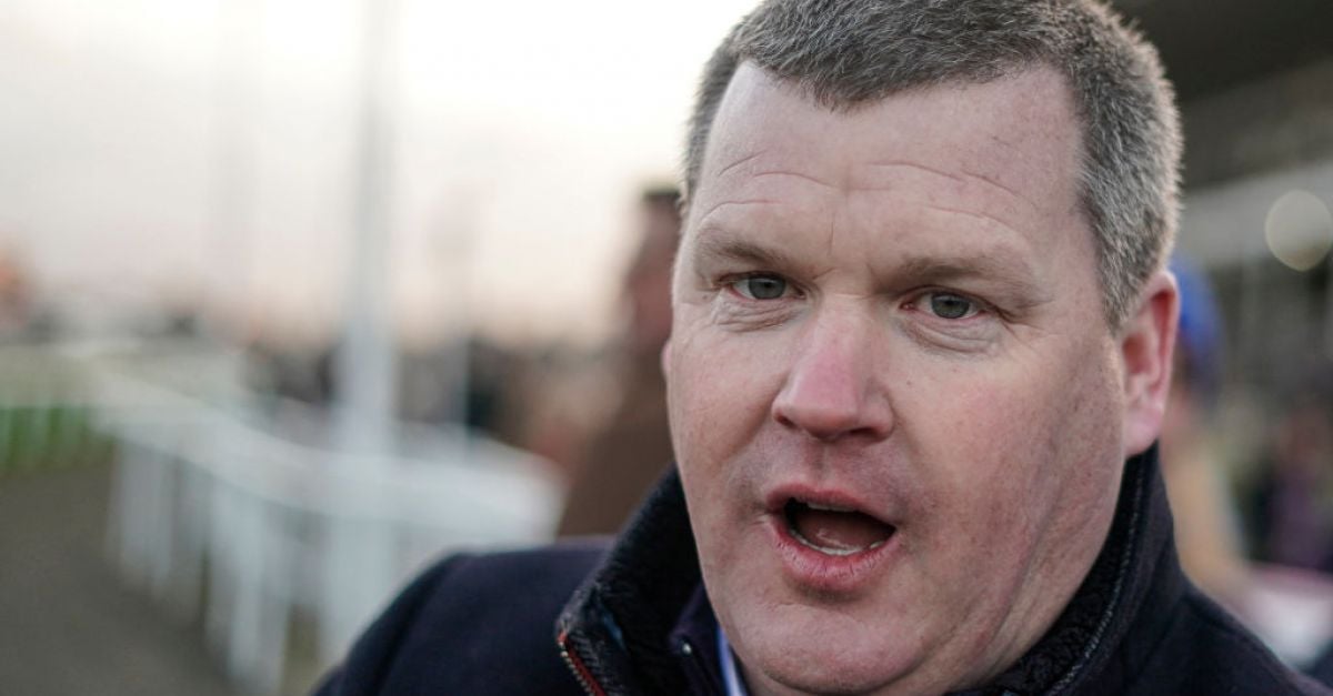 Gordon Elliott apologises for photo of him posing on dead horse