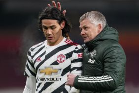 Edinson Cavani Back Available As Solskjaer Turns Attention To Palace