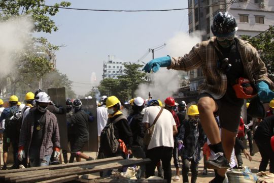 Myanmar Police Fire On Protesters In Ancient Former Capital