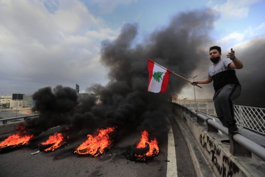 Protesters Paralyse Lebanon Amid Political And Economic Crisis