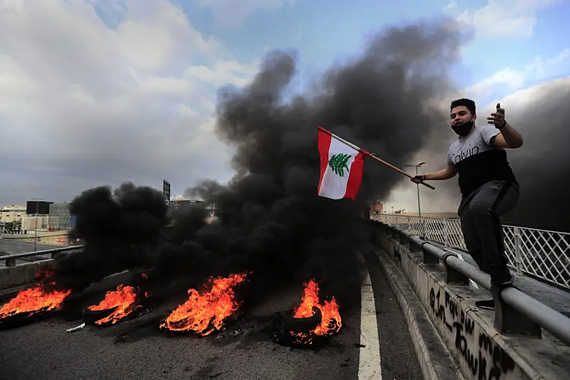 Protesters Paralyse Lebanon Amid Political And Economic Crisis