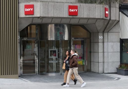 Former Davy Employees Made €9M Profit From 2014 Bond Sale, Court Hears